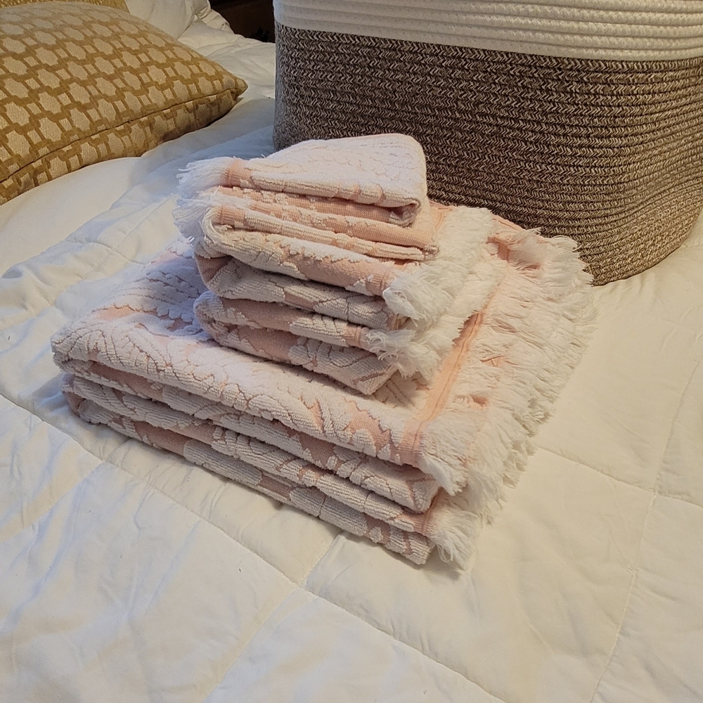 Enchante House Turkish Cotton 2 Sets Pink Textured Towel Set
